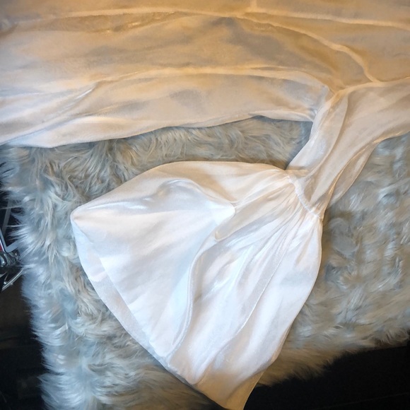 Bell sleeve top - Picture 2 of 3